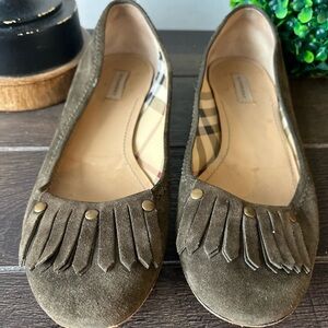 Burberry Olive Suede Ballet Flats Shoes Size 36.5